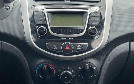 Hyundai Solaris II рестайлинг, 2011 год, 847 000 рублей, 12 фотография