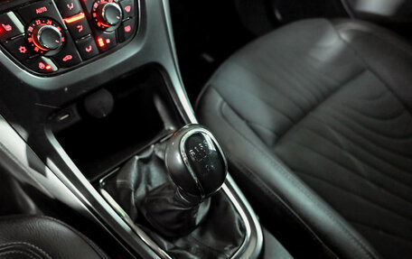 Opel Astra J, 2013 год, 600 000 рублей, 13 фотография