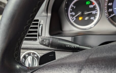 Mercedes-Benz C-Класс, 2010 год, 1 050 000 рублей, 22 фотография