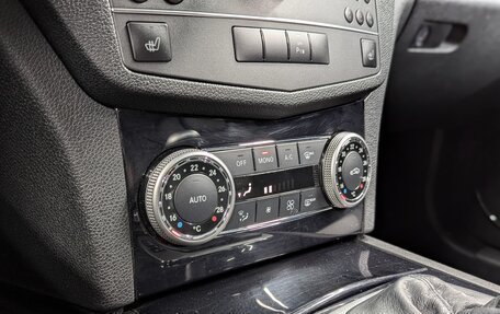 Mercedes-Benz C-Класс, 2010 год, 1 050 000 рублей, 26 фотография