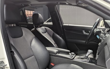 Mercedes-Benz C-Класс, 2010 год, 1 050 000 рублей, 31 фотография