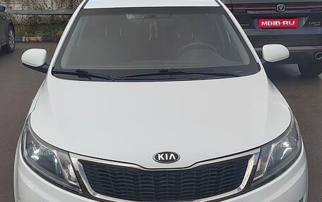 KIA Rio III рестайлинг, 2013 год, 900 000 рублей, 1 фотография