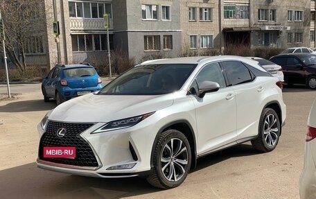 Lexus RX IV рестайлинг, 2021 год, 6 300 000 рублей, 1 фотография
