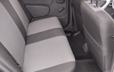 Renault Logan I, 2013 год, 800 000 рублей, 14 фотография