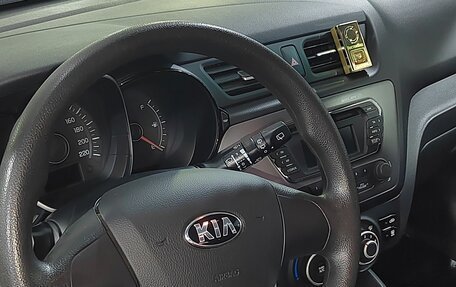 KIA Rio III рестайлинг, 2013 год, 900 000 рублей, 12 фотография