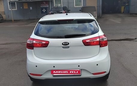 KIA Rio III рестайлинг, 2013 год, 900 000 рублей, 6 фотография