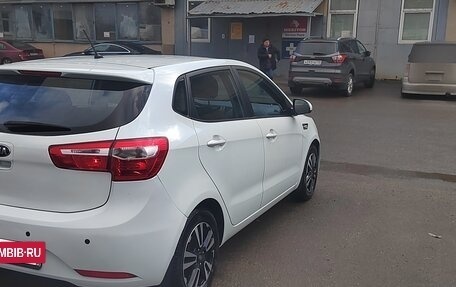 KIA Rio III рестайлинг, 2013 год, 900 000 рублей, 4 фотография