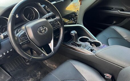 Toyota Camry, 2020 год, 3 200 000 рублей, 3 фотография