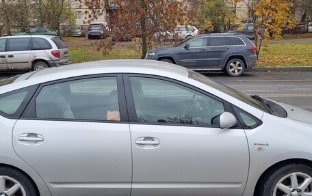 Toyota Prius, 2009 год, 850 000 рублей, 2 фотография