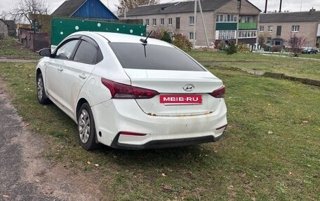 Hyundai Solaris II рестайлинг, 2017 год, 525 000 рублей, 3 фотография