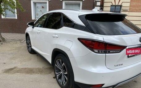 Lexus RX IV рестайлинг, 2021 год, 6 300 000 рублей, 7 фотография