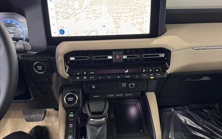 Toyota Land Cruiser Prado, 2025 год, 10 790 000 рублей, 16 фотография