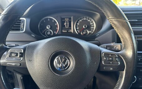 Volkswagen Jetta VI, 2014 год, 1 050 000 рублей, 4 фотография