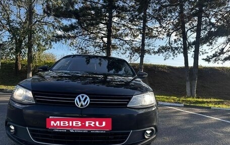 Volkswagen Jetta VI, 2014 год, 1 050 000 рублей, 18 фотография