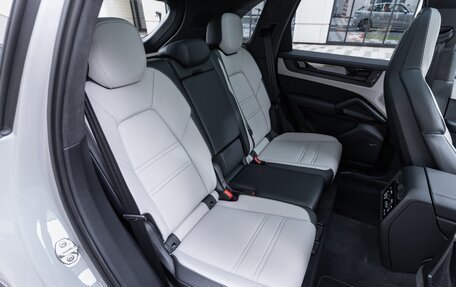 Porsche Cayenne III, 2024 год, 23 490 000 рублей, 38 фотография