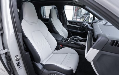 Porsche Cayenne III, 2024 год, 23 490 000 рублей, 34 фотография