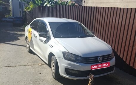 Volkswagen Polo VI (EU Market), 2018 год, 700 000 рублей, 1 фотография