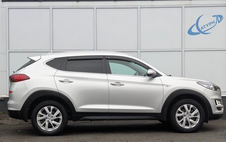 Hyundai Tucson III, 2019 год, 2 355 000 рублей, 5 фотография