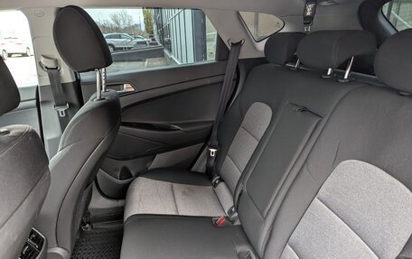 Hyundai Tucson III, 2019 год, 2 355 000 рублей, 22 фотография