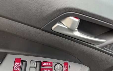 Hyundai Tucson III, 2019 год, 2 355 000 рублей, 14 фотография