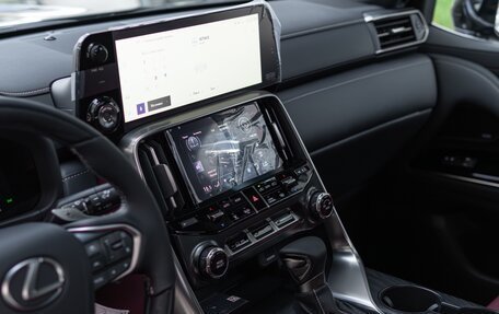 Lexus LX, 2025 год, 18 490 000 рублей, 20 фотография