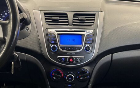 Hyundai Solaris II рестайлинг, 2011 год, 810 000 рублей, 17 фотография