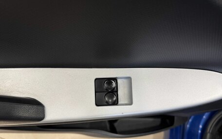 Hyundai Solaris II рестайлинг, 2011 год, 810 000 рублей, 19 фотография