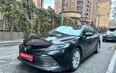 Toyota Camry, 2021 год, 2 600 000 рублей, 1 фотография