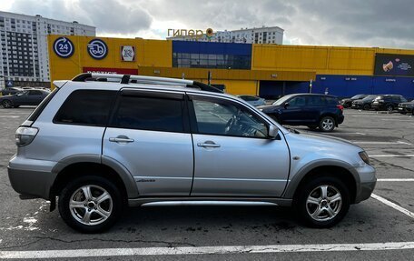 Mitsubishi Outlander III рестайлинг 3, 2005 год, 800 000 рублей, 3 фотография