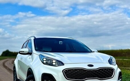 KIA Sportage IV рестайлинг, 2018 год, 2 290 000 рублей, 2 фотография