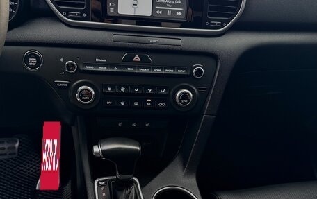 KIA Sportage IV рестайлинг, 2018 год, 2 290 000 рублей, 15 фотография