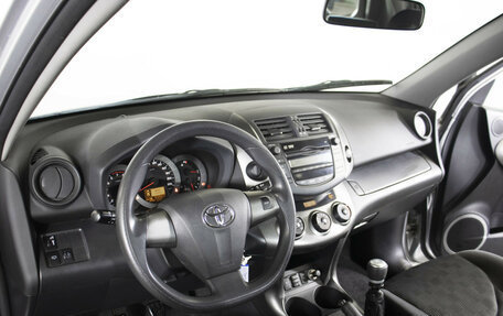 Toyota RAV4, 2011 год, 1 365 000 рублей, 9 фотография