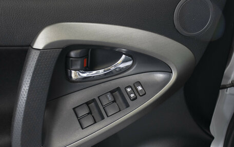 Toyota RAV4, 2011 год, 1 365 000 рублей, 19 фотография