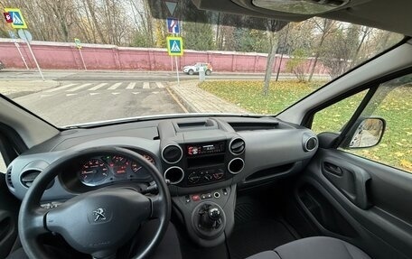 Peugeot Partner II рестайлинг 2, 2014 год, 950 000 рублей, 1 фотография