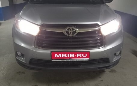 Toyota Highlander III, 2015 год, 3 650 000 рублей, 1 фотография