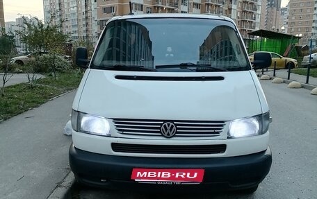 Volkswagen Transporter T4, 2001 год, 900 000 рублей, 1 фотография