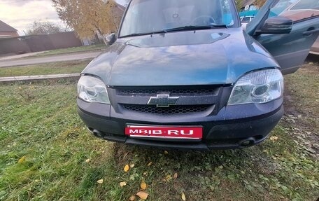 Chevrolet Niva I рестайлинг, 2006 год, 500 000 рублей, 4 фотография