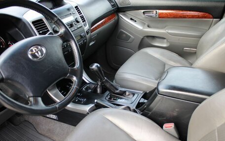 Toyota Land Cruiser Prado 120 рестайлинг, 2006 год, 1 999 000 рублей, 11 фотография