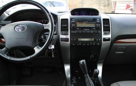 Toyota Land Cruiser Prado 120 рестайлинг, 2006 год, 1 999 000 рублей, 9 фотография