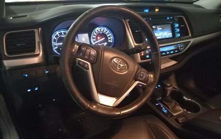 Toyota Highlander III, 2015 год, 3 650 000 рублей, 5 фотография