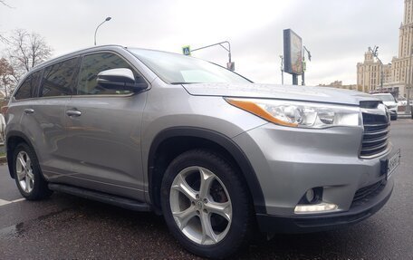 Toyota Highlander III, 2015 год, 3 650 000 рублей, 7 фотография