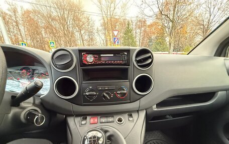 Peugeot Partner II рестайлинг 2, 2014 год, 950 000 рублей, 2 фотография