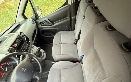 Peugeot Partner II рестайлинг 2, 2014 год, 950 000 рублей, 4 фотография