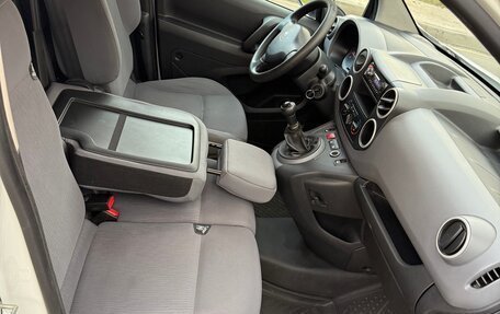 Peugeot Partner II рестайлинг 2, 2014 год, 950 000 рублей, 6 фотография