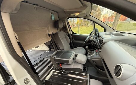 Peugeot Partner II рестайлинг 2, 2014 год, 950 000 рублей, 14 фотография