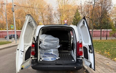 Peugeot Partner II рестайлинг 2, 2014 год, 950 000 рублей, 15 фотография