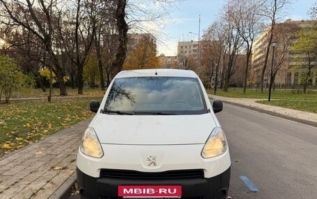Peugeot Partner II рестайлинг 2, 2014 год, 950 000 рублей, 27 фотография