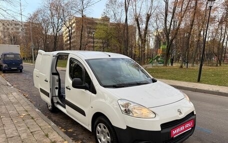 Peugeot Partner II рестайлинг 2, 2014 год, 950 000 рублей, 18 фотография