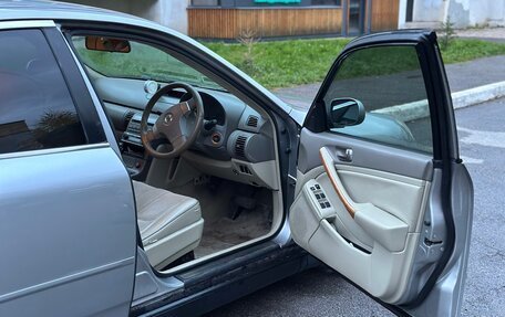 Nissan Skyline, 2001 год, 550 000 рублей, 8 фотография