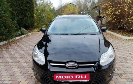 Ford Focus III, 2013 год, 830 000 рублей, 2 фотография